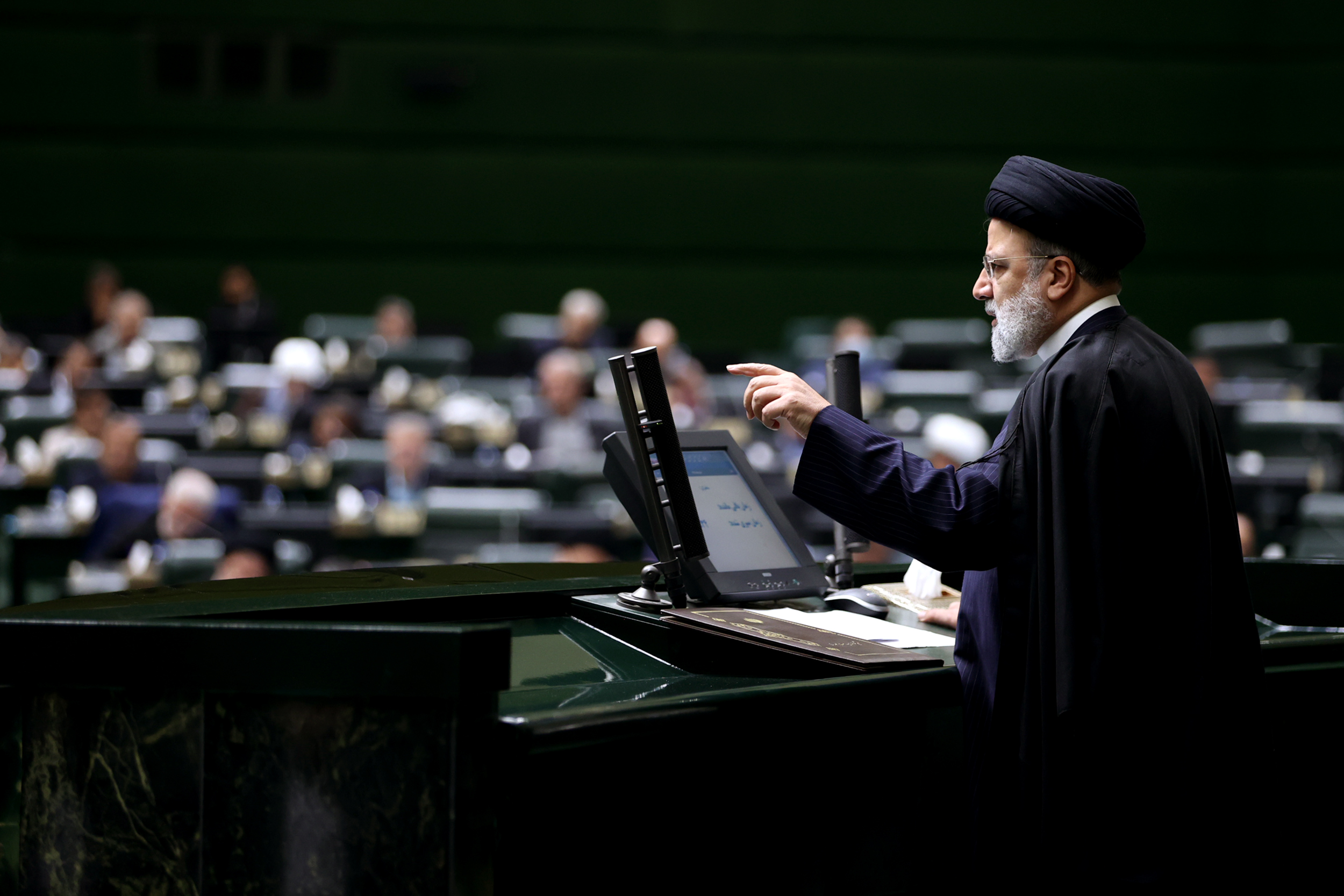 متناسب‌سازی حقوق بازنشستگان در بودجه ۱۴۰۳ مورد تاکید قرار گرفته است